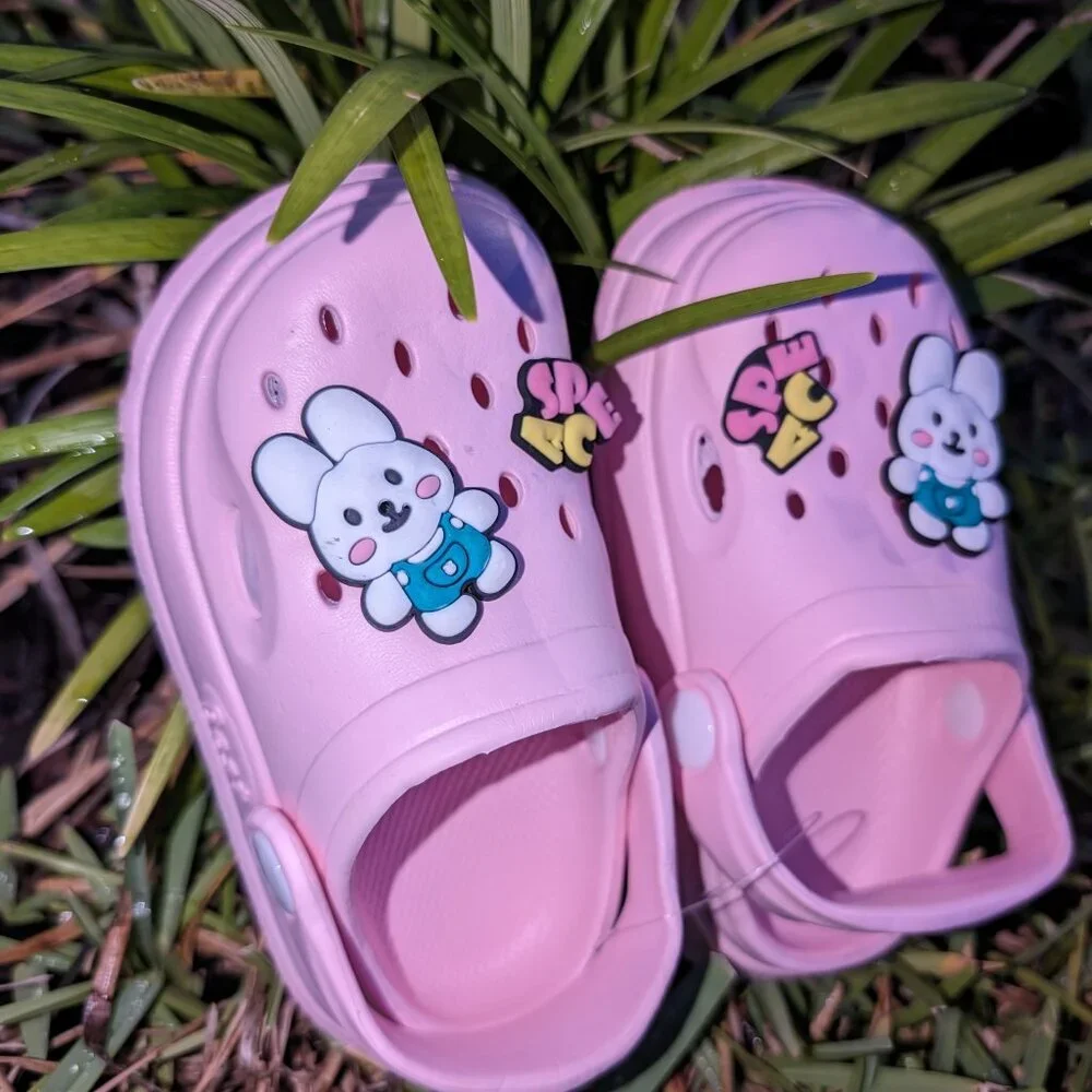 NWT Kids Cute Bunny Clogs Unisex Crocs Nonslip sandals (Size:12 Months-5 Years)